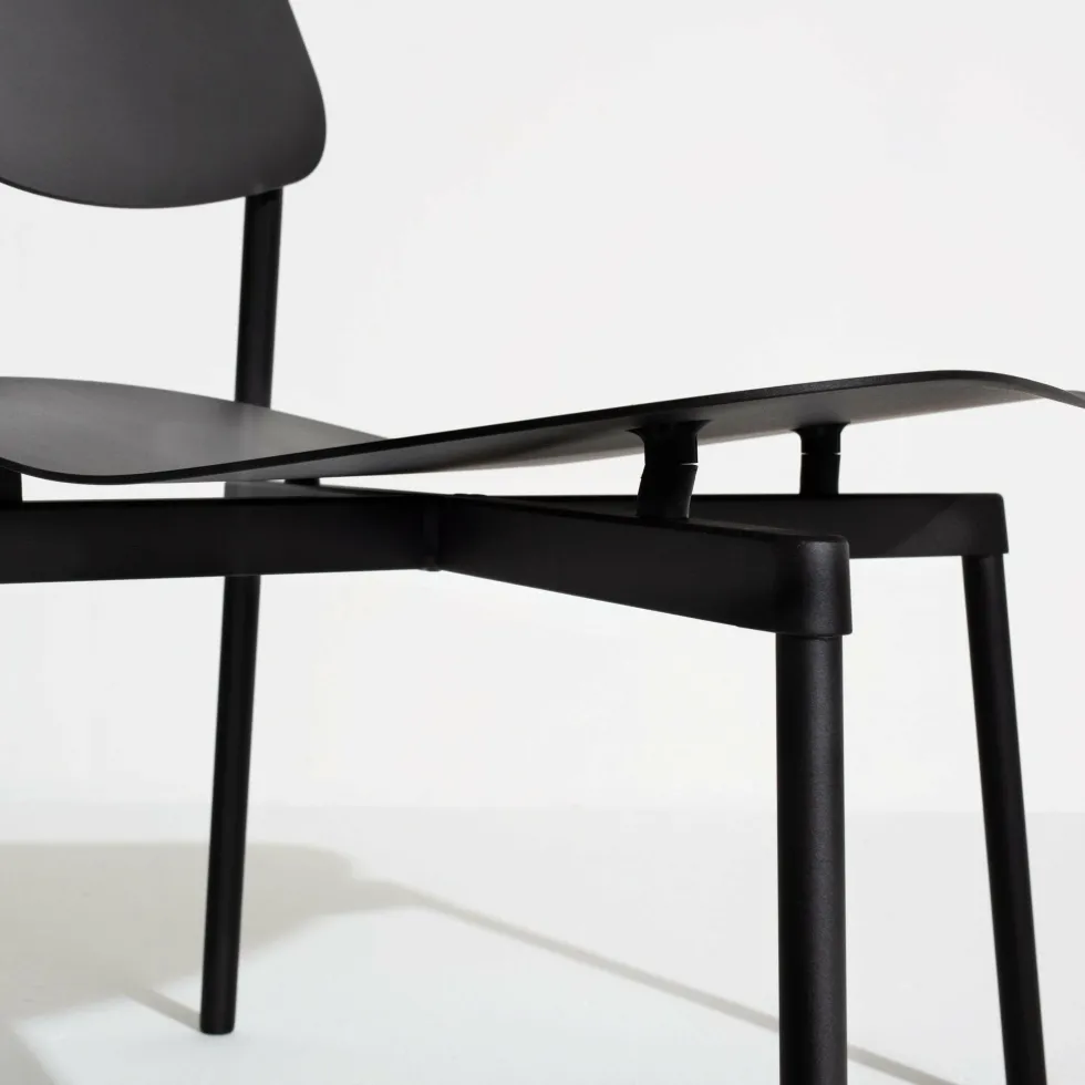 Fauteuil de jardin en métal bleu Fromme - Petite friture