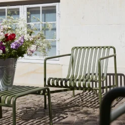 Fauteuil de jardin lounge en métal olive Palissade - HAY
