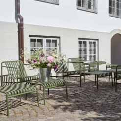 Fauteuil de jardin lounge en métal olive Palissade - HAY