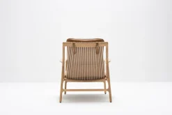 Fauteuil en chêne et cuir nature Dedo easy chair - Gazzda