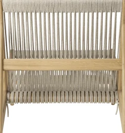 Fauteuil en chêne massif MR01 - Gubi