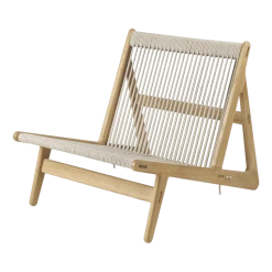 Fauteuil en chêne massif MR01 - Gubi