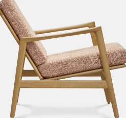 Fauteuil en chêne naturel et assise en tissu sierra rouge Stefan lounge - 366 concept