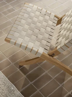 Fauteuil en chêne savonné et assise sangles naturelles 76cm Cuba Chair - Carl Hansen & Søn