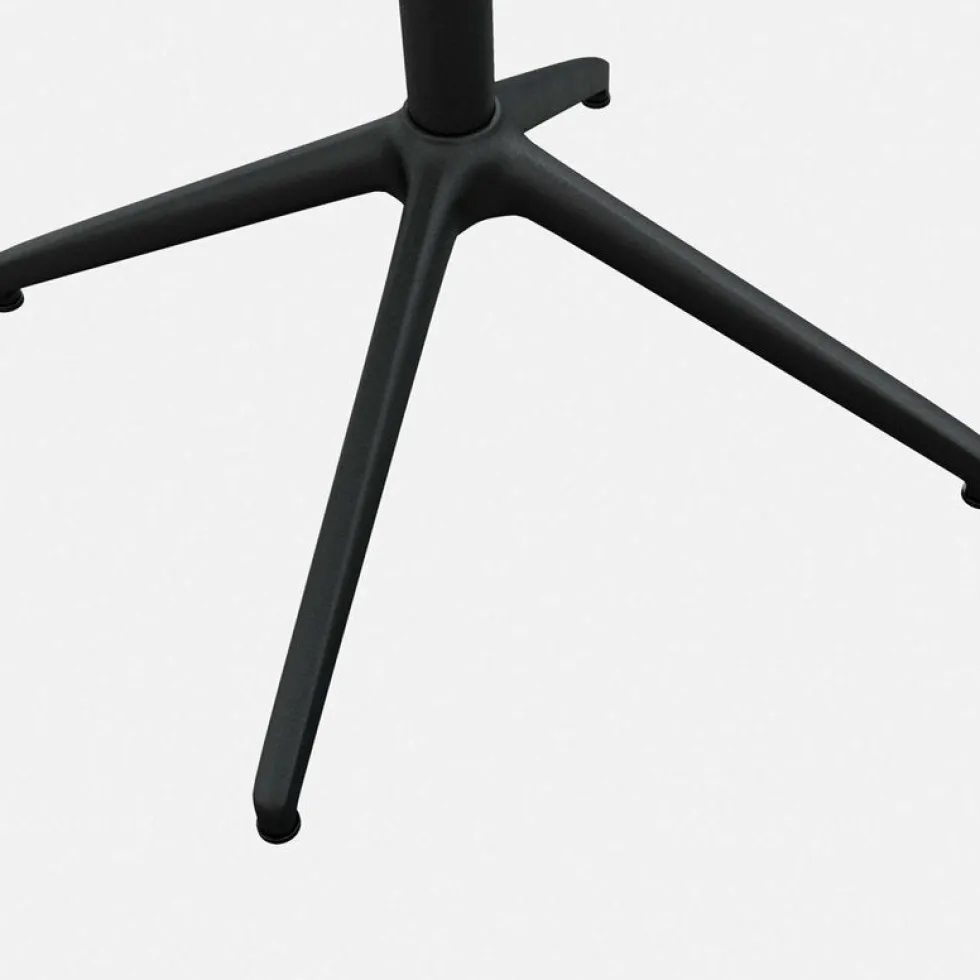 Fauteuil en cuir noir et piètement noir Kendo - Hem