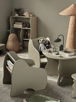 Fauteuil enfant organique en mdf cachemire Slope - Ferm living
