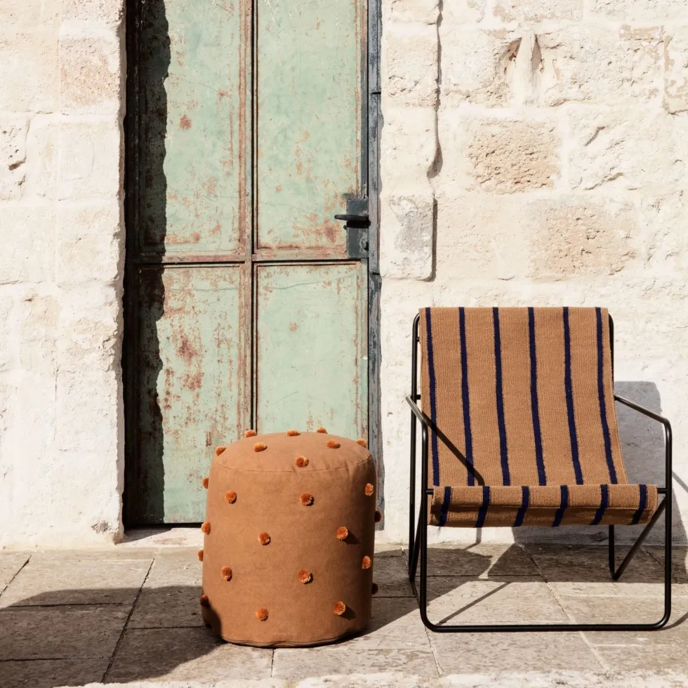 Fauteuil en métal noir et tissu recyclé sable 63 x 77 cm Desert - Ferm Living