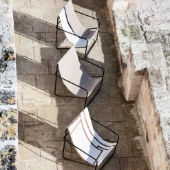 Fauteuil en métal noir et tissu recyclé soil 63 x 77 cm Desert - Ferm Living