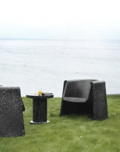 Fauteuil en plastique recyclé noir Bit - Normann Copenhagen