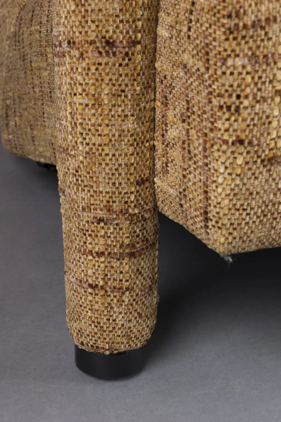 Fauteuil en polyester ocre 86x74x66cm Kent - Dutchbone