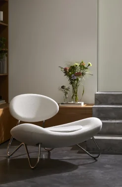 Fauteuil en tissu blanc et acier chrome Meadow - Woud
