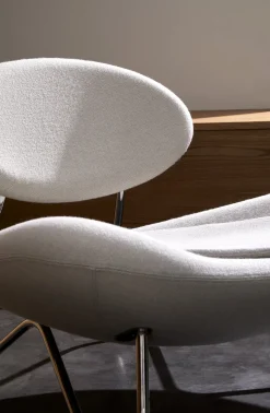 Fauteuil en tissu blanc et acier chrome Meadow - Woud