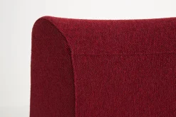 Fauteuil en tissu rouge et acier noir O2 - HAY