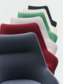 Fauteuil en tissu rouge et acier noir O2 - HAY