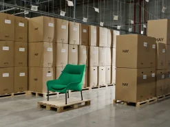 Fauteuil en tissu vert et acier noir O2 - HAY