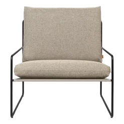 Fauteuil extérieur sable et métal noir Desert - Ferm Living