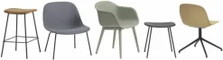 Fauteuil gris piétement en chêne foncé Fiber - Muuto