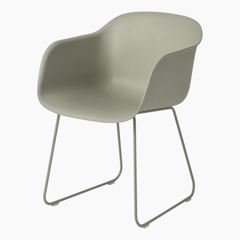 Fauteuil gris vert piétement traîneau Fiber - Muuto