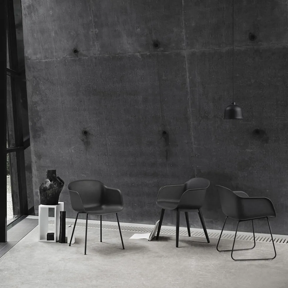 Fauteuil gris vert piétement traîneau Fiber - Muuto