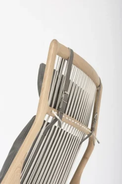 Fauteuil lounge en chêne et cuir gris Dedo - Gazzda