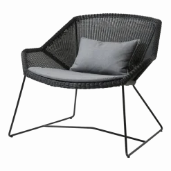 Fauteuil noir avec coussins gris Breeze lounge - Cane-Line