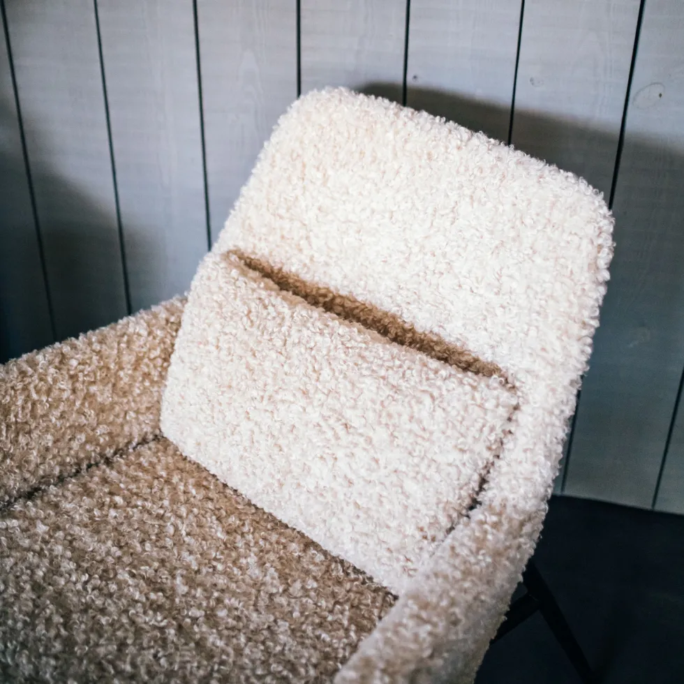 Fauteuil relax en tissu bouclé beige 66x75x77cm Hailey - Pomax