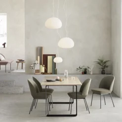 Fauteuil vert pieds gris foncé Oslo - Muuto