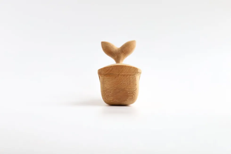 Figurine en bouleau naturel baleine I Piccolini - EMKO