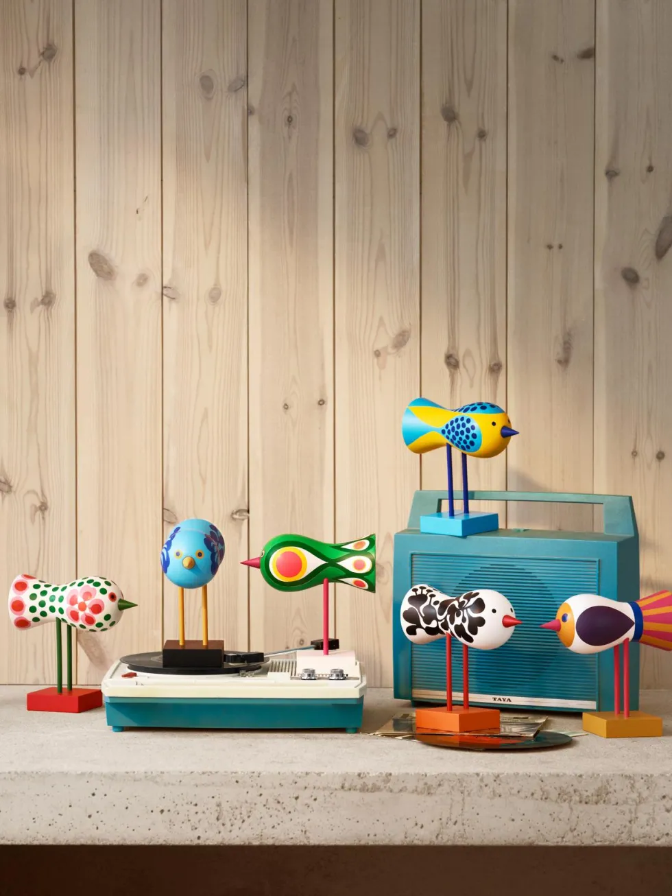 Figurine oiseaux en hêtre massif coloré 16x16x7cm Birds 1967 N°2 - Design House Stockholm
