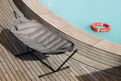 Hamac en acier noir et tissu gris taupe 270x138x110cm Headdemock Superb - Fatboy