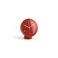 Horloge de table en métal rouge 13 cm - HAY