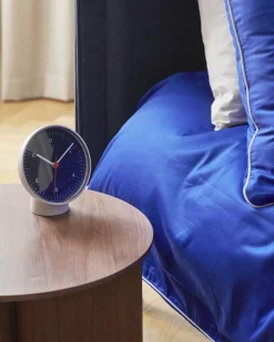 Horloge de table noire 13 cm - HAY