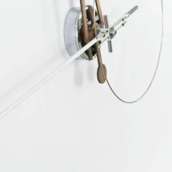 Horloge murale argentée Cris N - Nomon