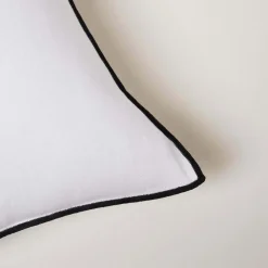 Housse De Coussin Carlina Blanc Et Bourdon Noir - Madura