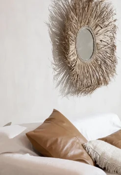 Housse de coussin à 4 panneaux en cuir 40 x 40 cm camel - Bazar Bizar