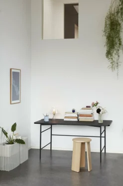 Jardinière en métal ajouré gris clair - Hübsch