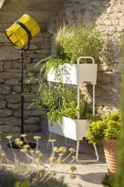 Lampadaire abat-jour citron et pied charbon La Lampe Paris - Maiori
