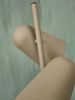 Lampadaire 2 bras en fer sable 145cm Salamanca - It's about Romi