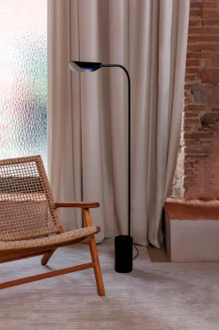Lampadaire en acier noir mat 138x55cm Liggera - Faro Barcelona