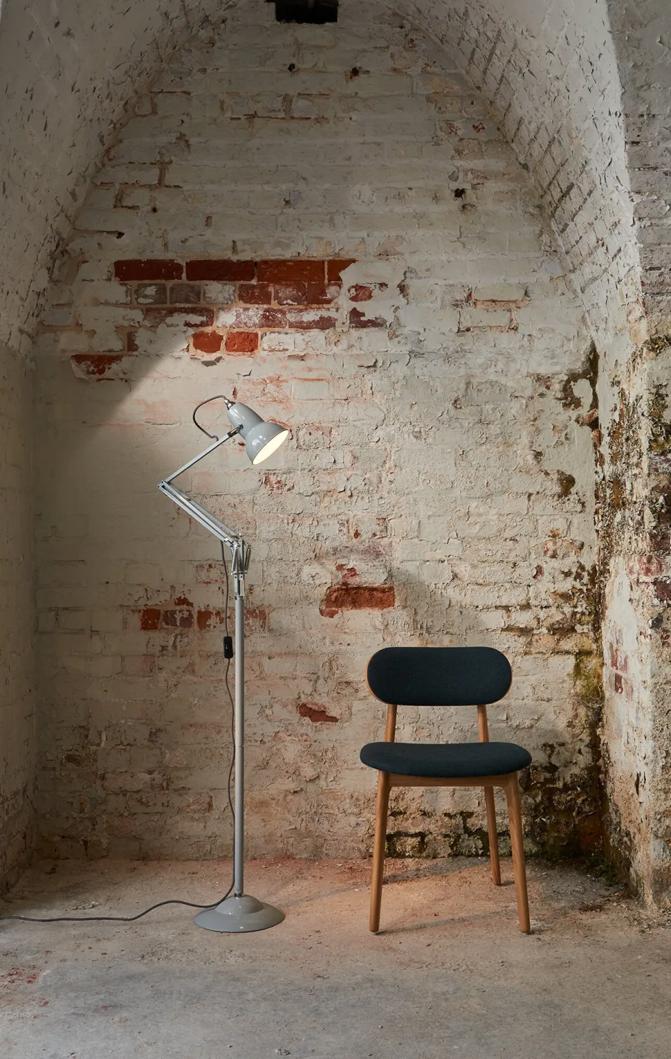 Lampadaire en acier noir Original 1227 - Anglepoise
