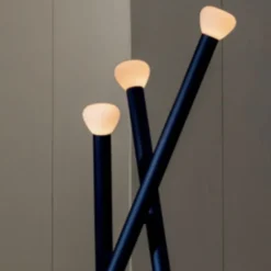 Lampadaire en aluminium bleu Parc n°5 - Lambert & Fils
