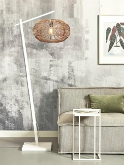 Lampadaire en bambou blanc avec abat-jour en bois naturel 176x48 cm Madeira - Good & Mojo