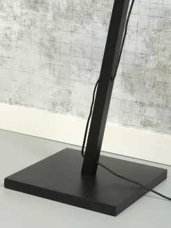 Lampadaire en bambou noir avec abat-jour en bois noir et naturel 150x25 cm Bhutan - Good & Mojo