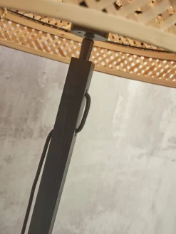 Lampadaire en bambou noir avec abat-jour en bois noir et naturel 160x40 cm Bhoutan - Good & Mojo
