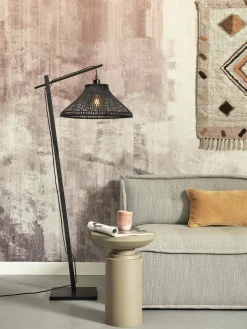 Lampadaire en bambou noir avec abat-jour en bois noir 150x45 cm Tahiti - Good & Mojo