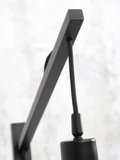 Lampadaire en bambou noir avec abat-jour en bois noir 150x45 cm Tahiti - Good & Mojo