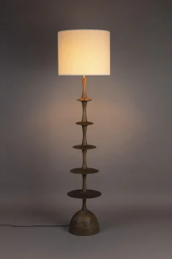 Lampadaire en bois de manguier finition noyer 45x179cm Cath - Dutchbone