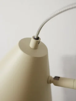 Lampadaire en fer vert doux 151cm Lisbonne - It's about Romi