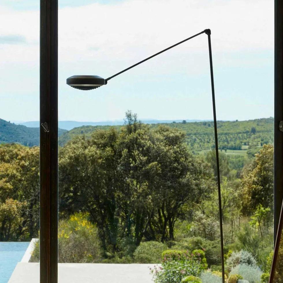 Lampadaire en métal noir Elle - Lumina