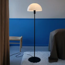 Lampadaire en verre opale Jazz - Dyberg Larsen